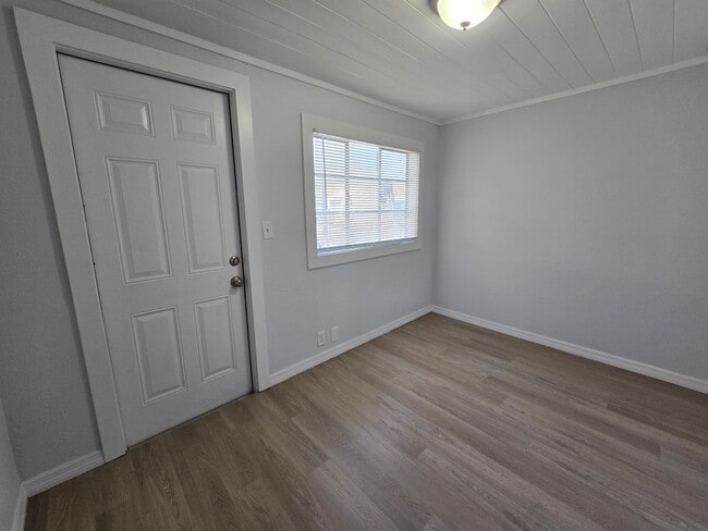 Photo - 620 N East Ave