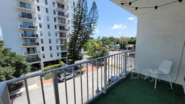 Building Photo - 1250 Alton Rd Unit 4c Rental