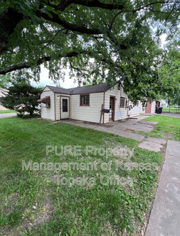 Building Photo - 1816 SW Moundview Dr