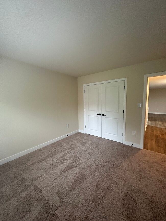 Riverwoods Apartments of Fredericksburg