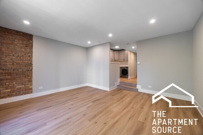 Photo - 1223 N La Salle Dr