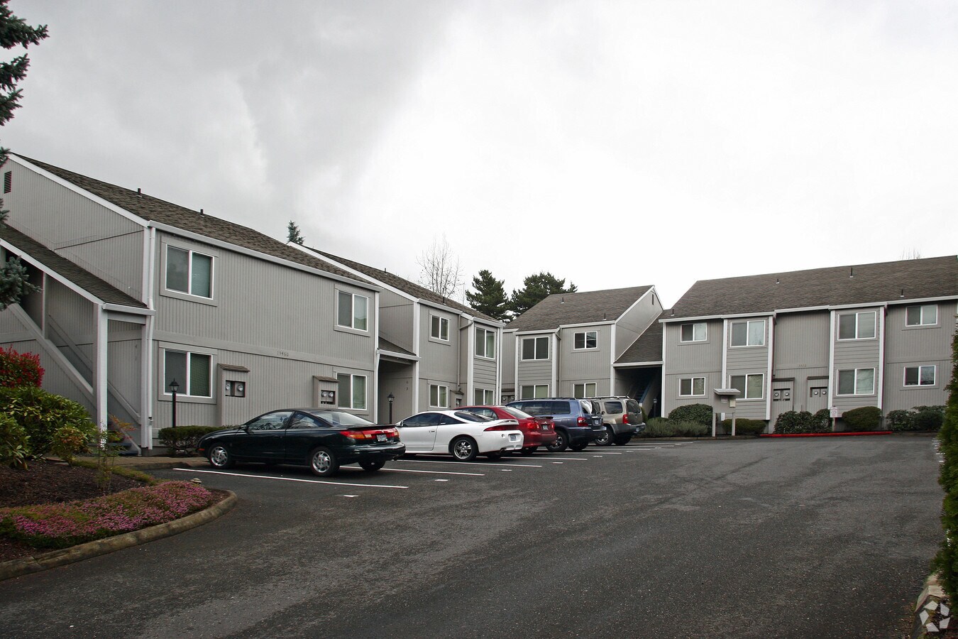 Woodtree Apartments - Woodtree Apartments