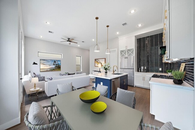 8414 Vogue Ln