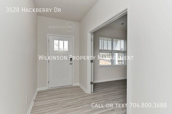 Photo - 3528 Hackberry Dr