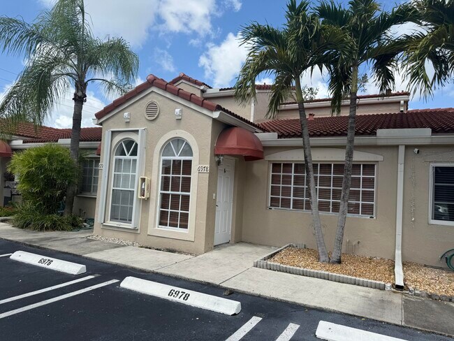 Photo - 6978 NW 166 Terrace