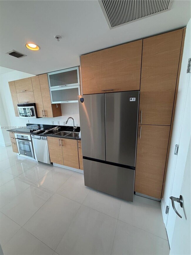 Photo - 60 SW 13th St Unit 1605