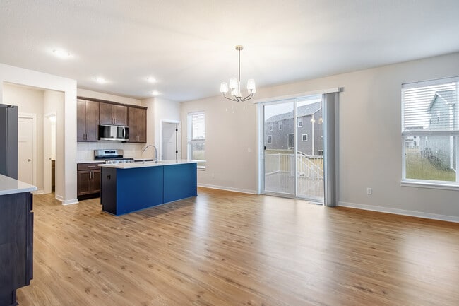 Photo - 670 Lambert Dr