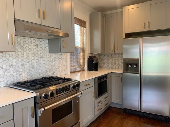 19 Bexley Rd Unit 1