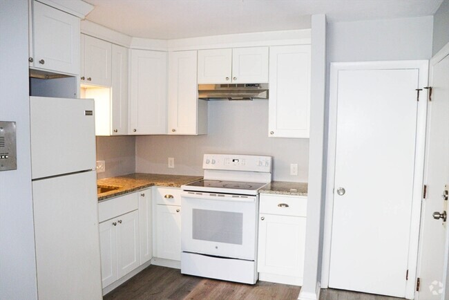 Building Photo - 624 Hyde Park Ave Unit B1 Rental