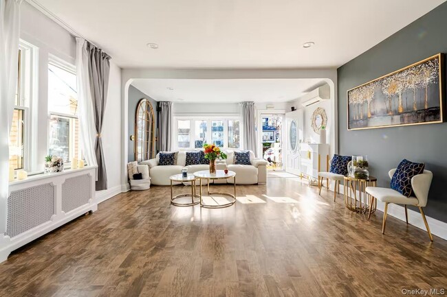 Photo - 151-05 20th Rd