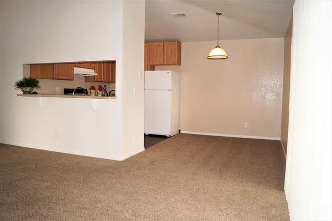 Papillon Apartment Homes