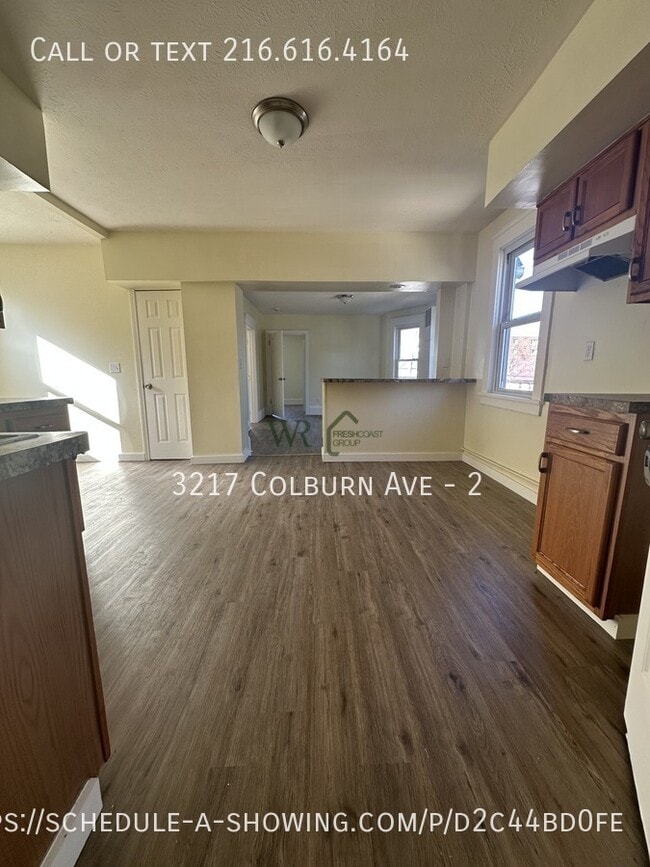 Building Photo - 3217 Colburn Ave Unit 2