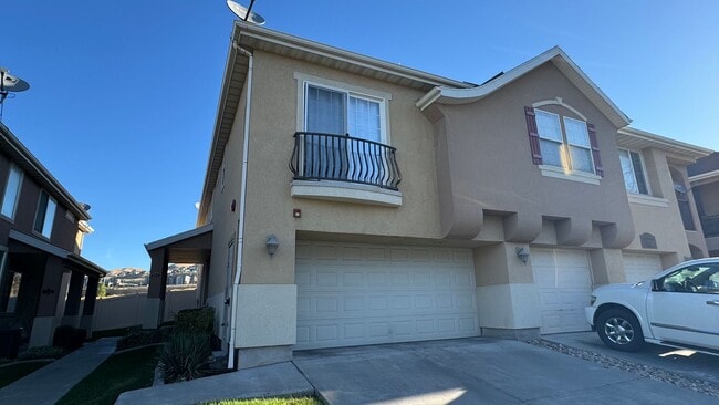 Photo - 3 bedroom 2.5 bath In Lehi!