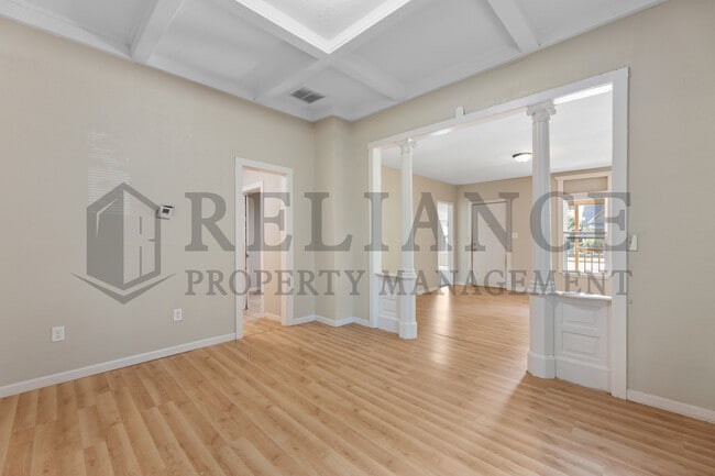 Photo - 1329 N Wellington Pl