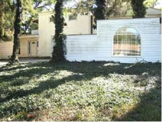 Unit A - 615 W Kirby Ave