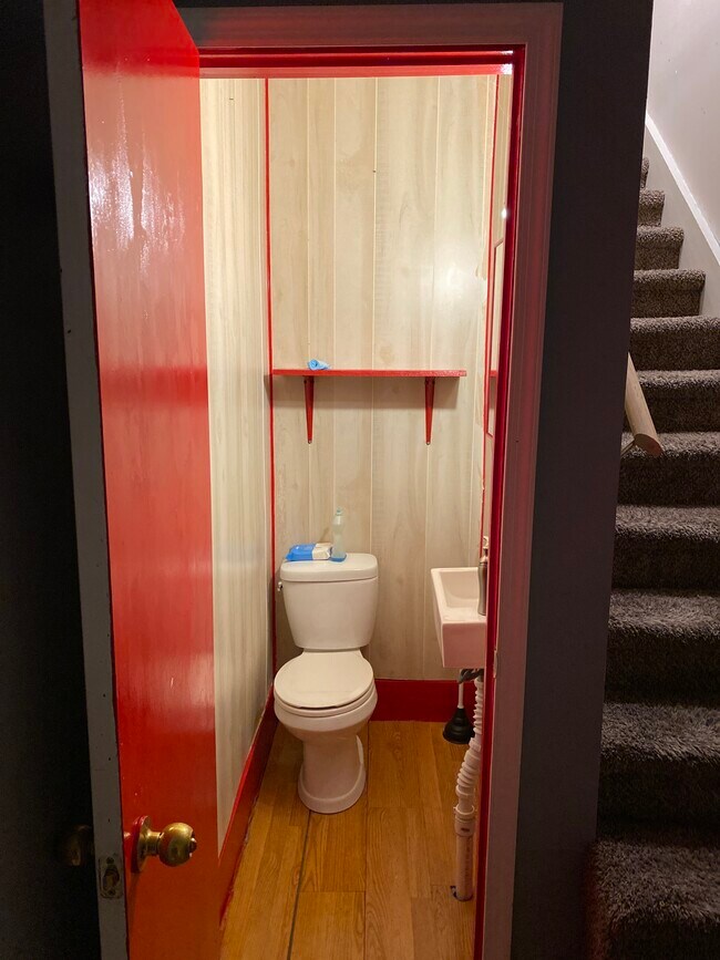 Photo - 326 E Locust St