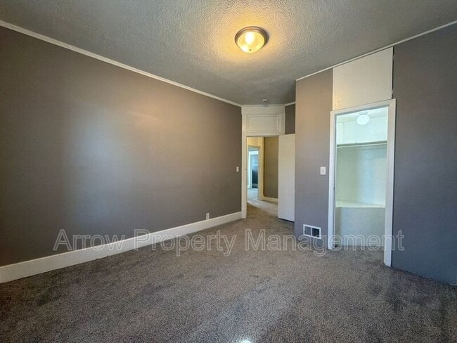 Photo - 1341 D St Unit 1