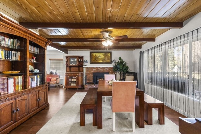 Building Photo - 1197 Oriole Rd