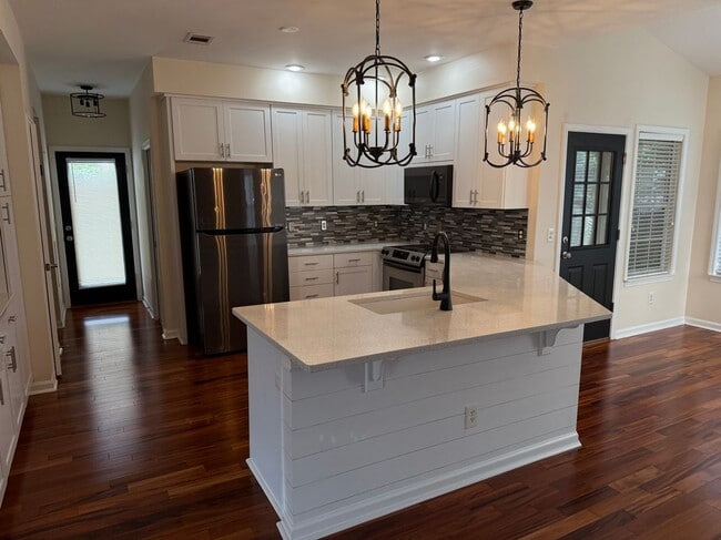 Photo - 6000 Carlow Ct SE