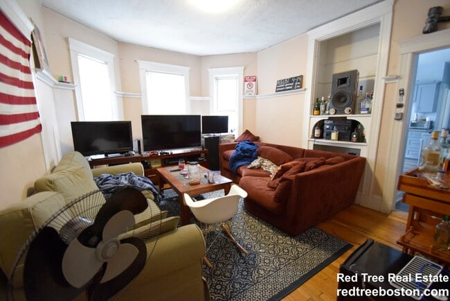 Photo - 31 Chester St Unit 3