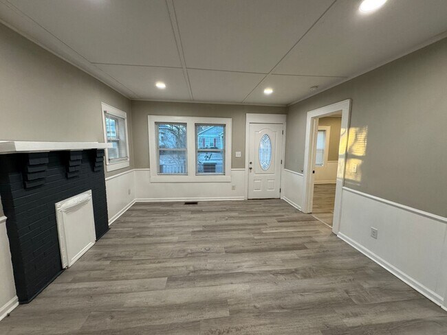 Photo - MOVE-IN READY!