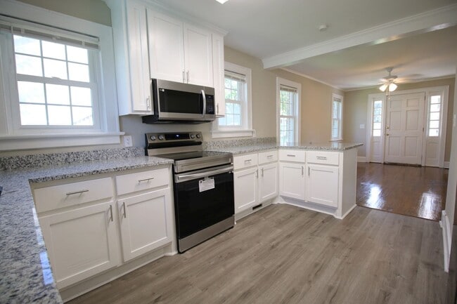 Photo - Charming 2 Bedroom, 1 Bath Brick Home in a...