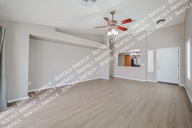 Photo - 6814 S 36th Ln