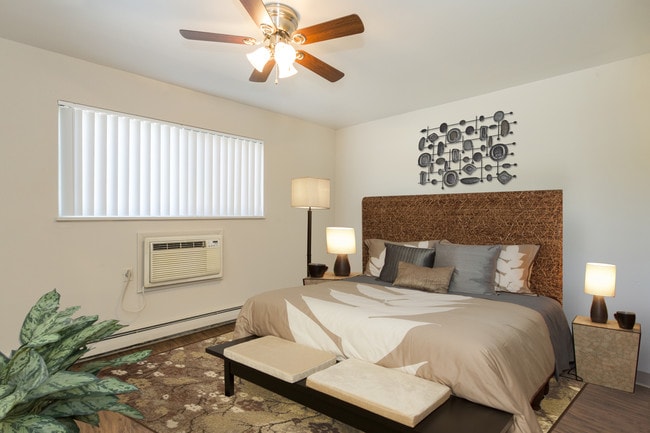 Photo - Hilltop at Valley Hi