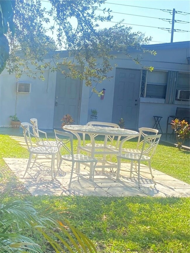 Building Photo - 7121 Taft St