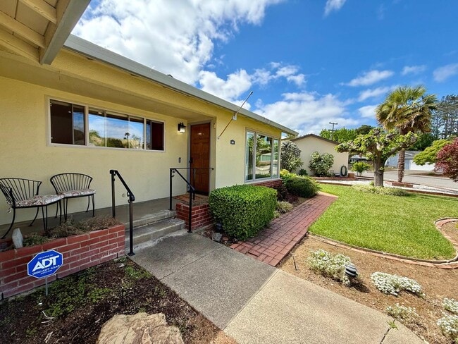 Photo - THREE BED / TWO BATH SINGLE LEVEL TERRA LINDA HOME WITH FAMILY ROOM AND A/C