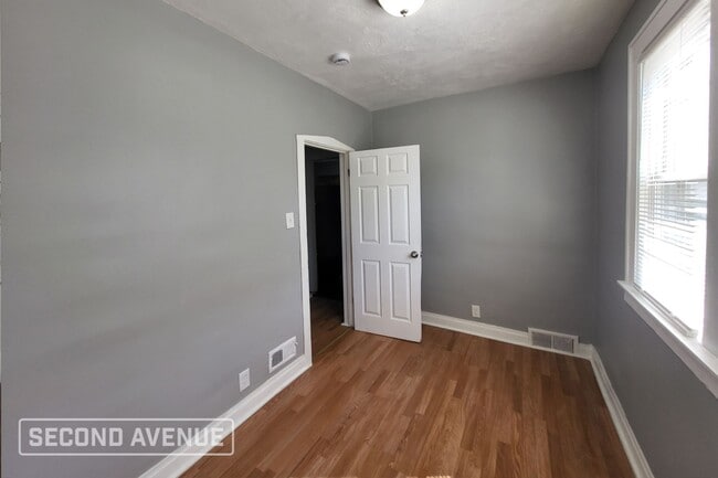 Photo - 43 W 125th St