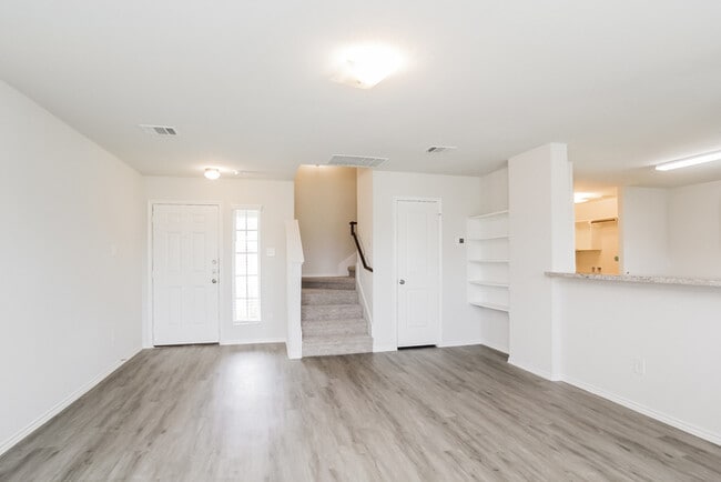Photo - 321 Shelby Meadow Dr