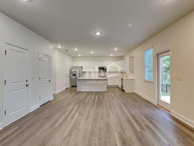 Photo - 820 Jubilation St