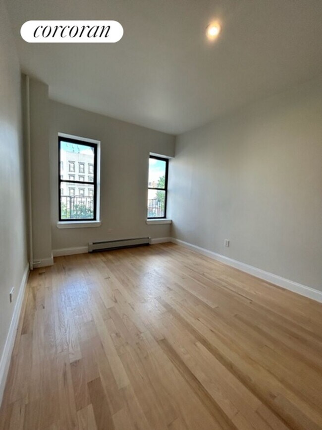 Photo - 341 Malcolm X Blvd