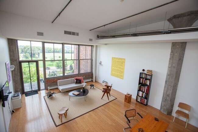 Photo - 156 Porter St Unidad 319