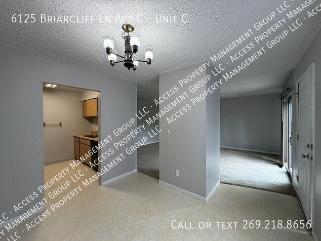 Photo - 6125 Briarcliff Ln