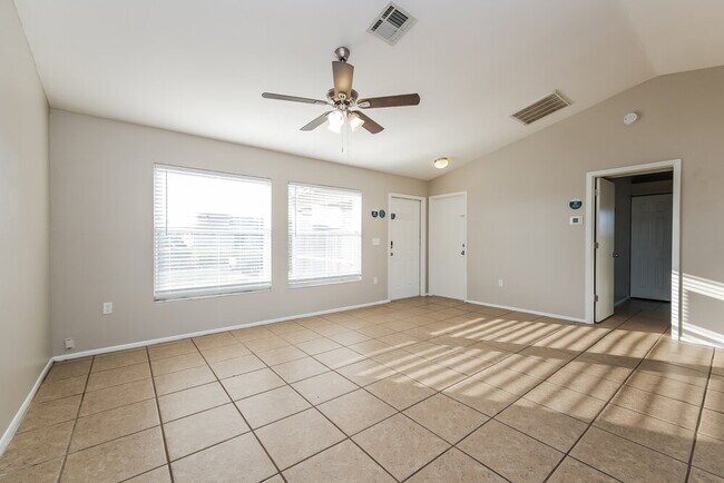 Photo - 2123 NE 4th Pl