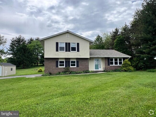 Building Photo - 3827 Salem Bottom Rd Rental