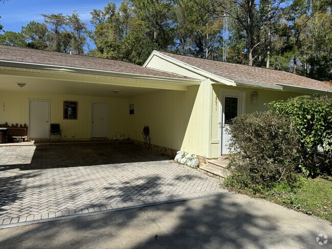 Building Photo - 8071 W Homosassa Trail Rental