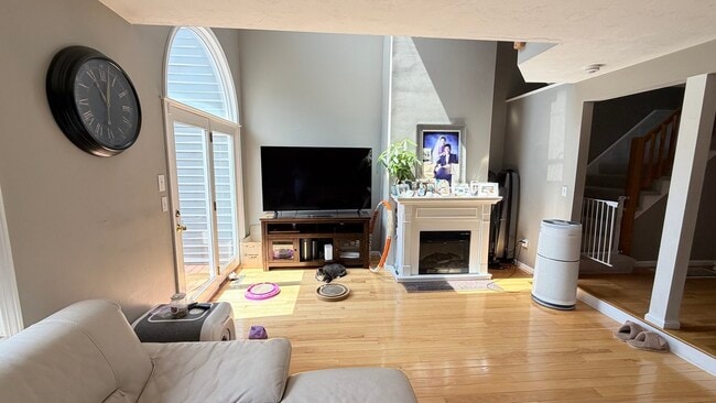 Photo - 308 Erin Rd