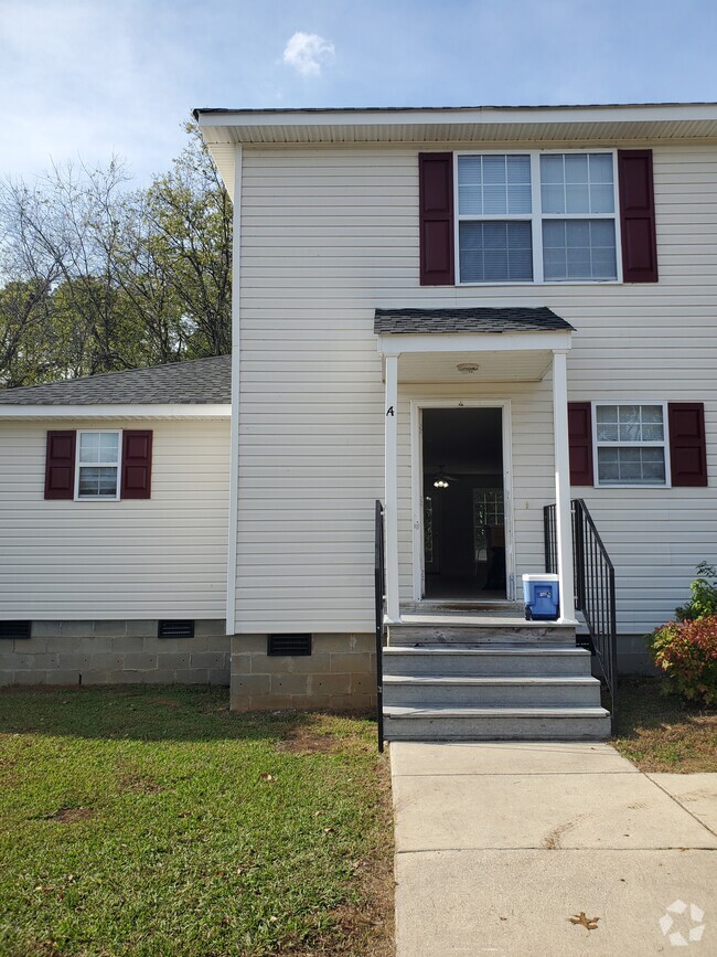 Building Photo - 2702 Lantern Walk SE Rental