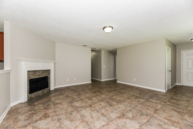 1104 Modesto Ct