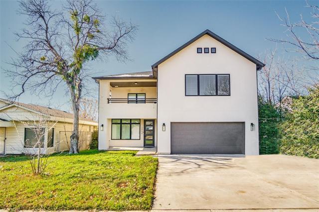 Photo - 2804 Townsend Dr House