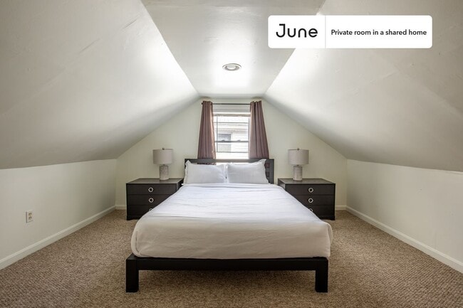 Photo - Room in Shared 5 bed/2 bath home Unit C