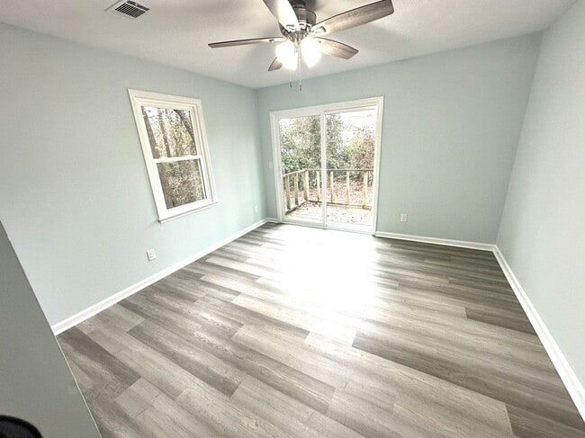 Photo - 4220 Mica Ave