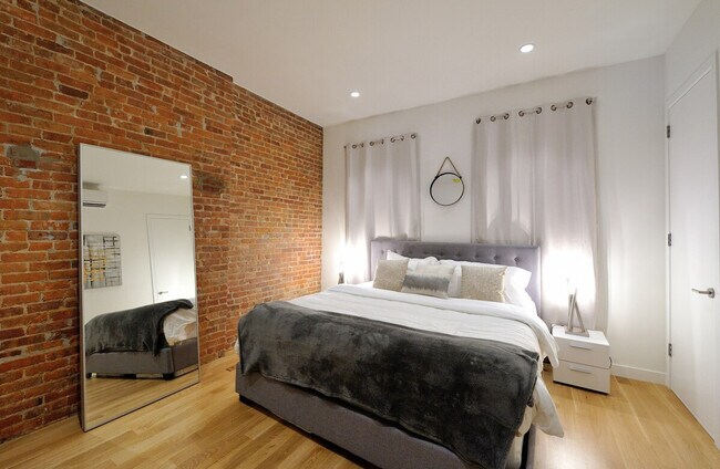 Photo - 348 W 45th St Unit ID1323938P