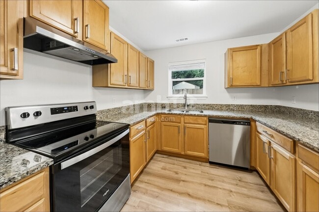 19413 105th Ave Ct E