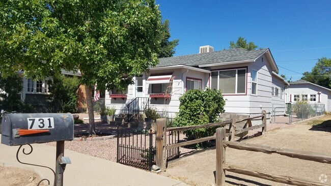 Building Photo - 2 bedroom 1 bath Rental