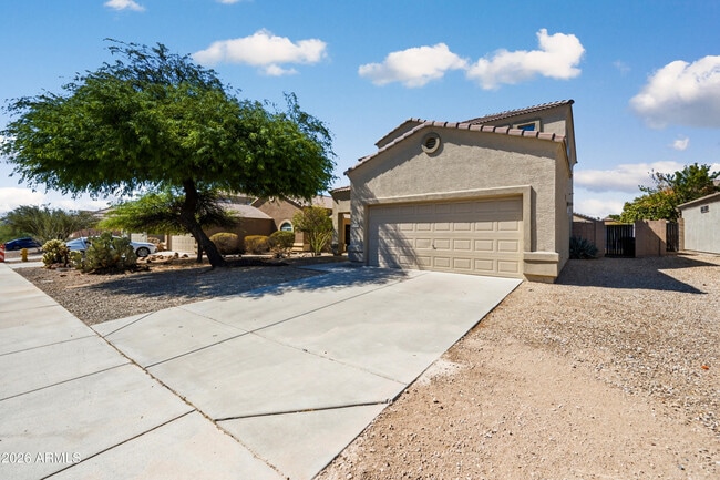 Building Photo - 10950 W Royal Palm Rd