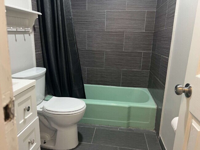 ½ OFF First Month's Rent! Updated Apartment in a Prime Central Las Vegas Location